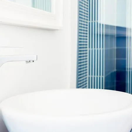 Boutique In Piazzetta 4*