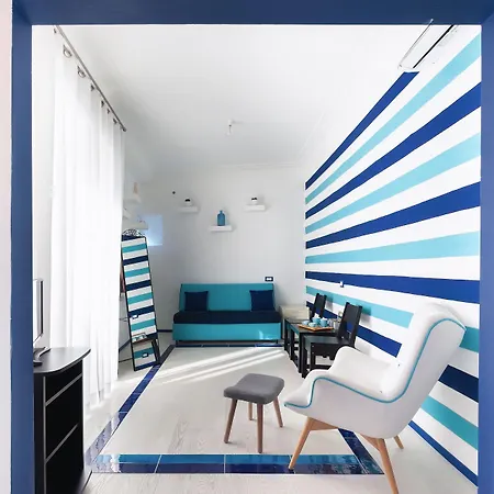 Boutique In Piazzetta 4*